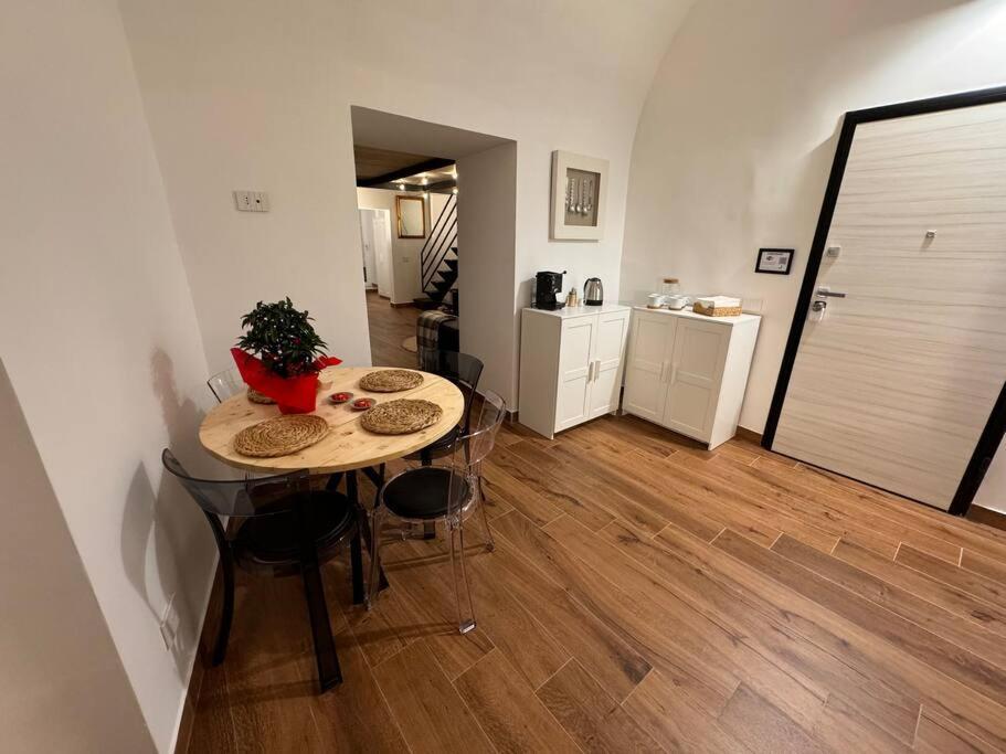 Domus Miraculi: Casa Storica Nel Cuore Di Napoli 外观 照片